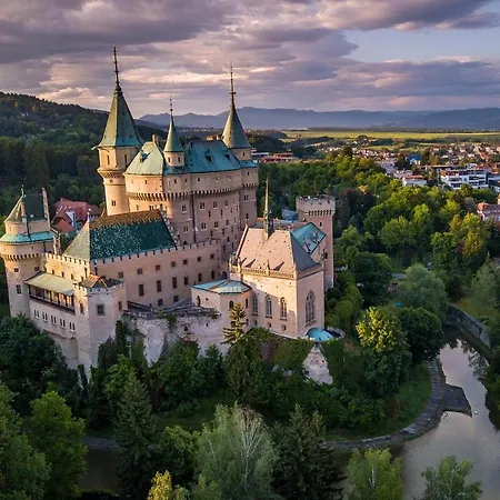 Apartmanovy Apartman Bajmóc